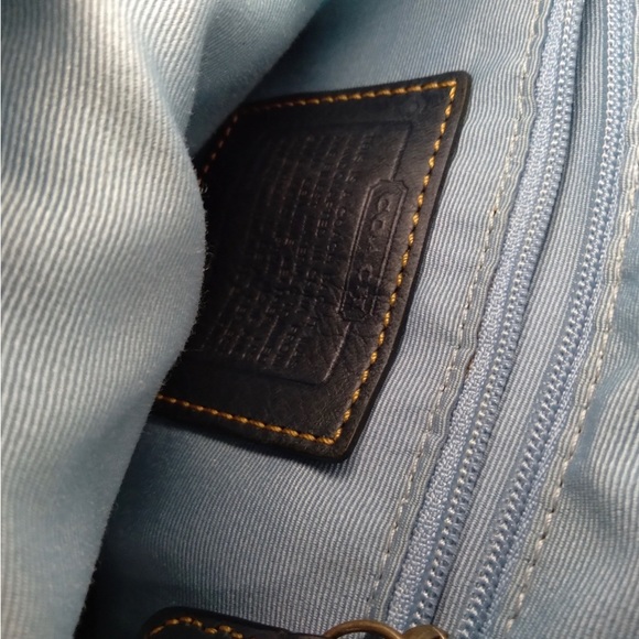 Coach Navy and White Distressed shoulder/crossbody - Picture 5 of 7